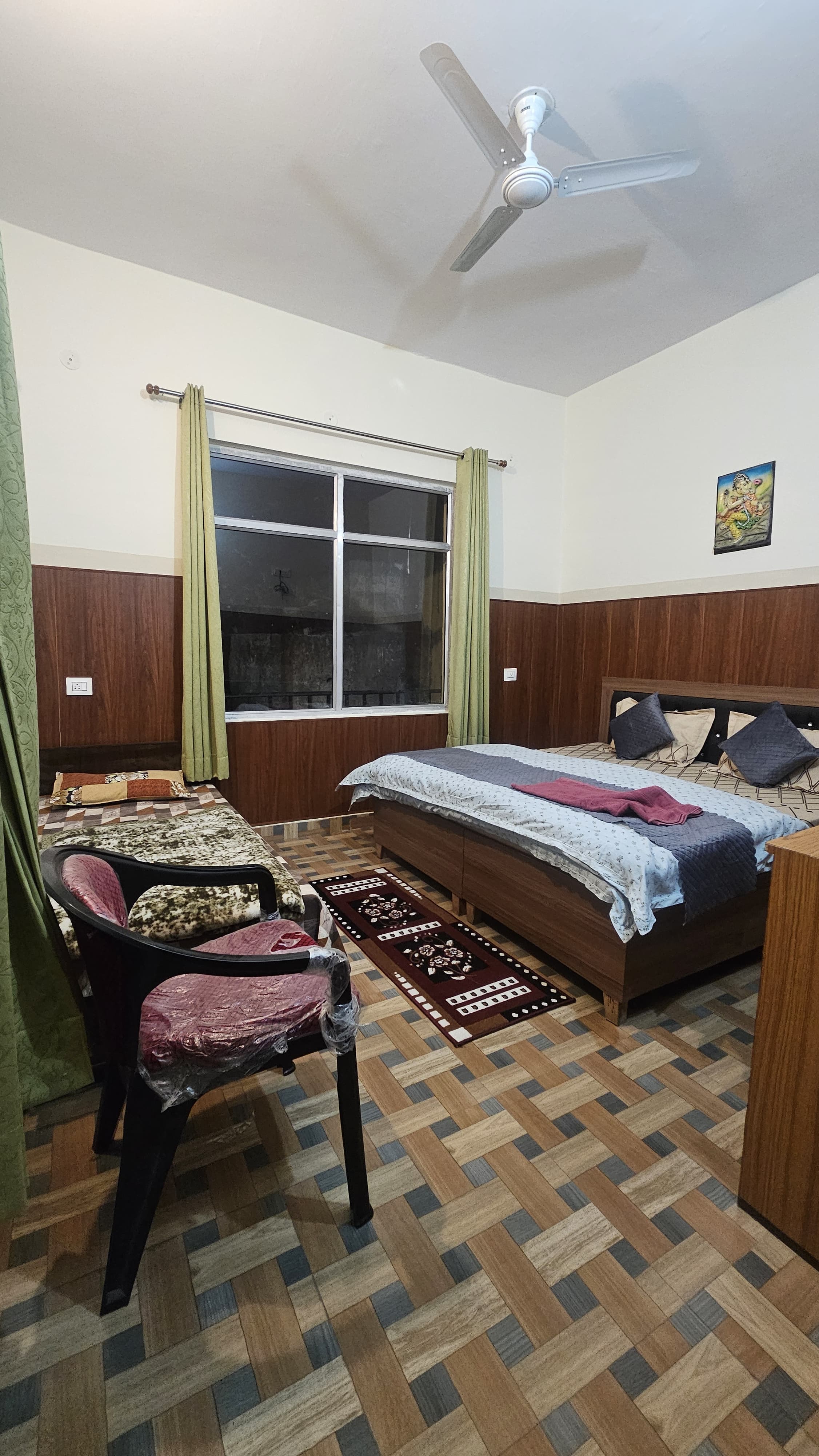 Standard Triple Bed Room - Image 3